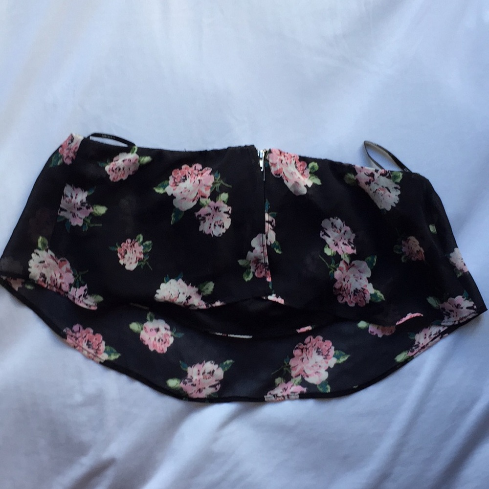 Size S FOREVER 21 Black Floral Tube Top